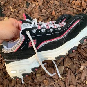 Sketchers Dlight (pink and black)